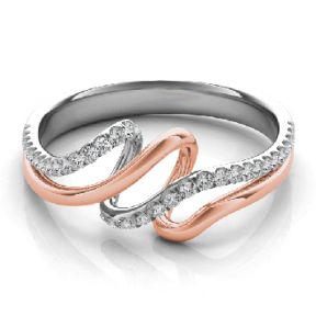 Sculptural Two -Tone Diamond Ring